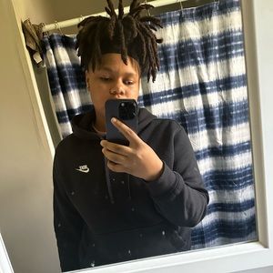 Meet your Posher, Mika